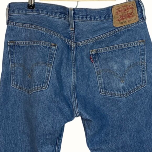 Levis Vintage 501XX Original Fit Button-Fly Jeans 36 x 30  Blue Denim - Picture 4 of 14